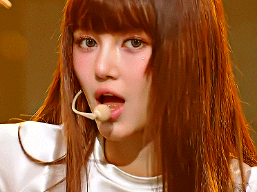 danielle marsh gif kpop newjeans idol mignonne cute wink belle coreenne australienne kawai