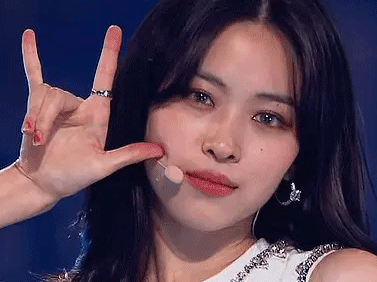 itzy - shin ryujin shinryujin kpop korean pop girl asian coreenne coree idol