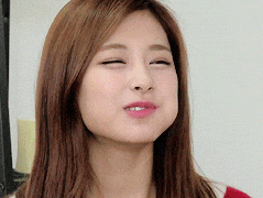 chou tzuyu twice gif kpop idol pouce thumb ok