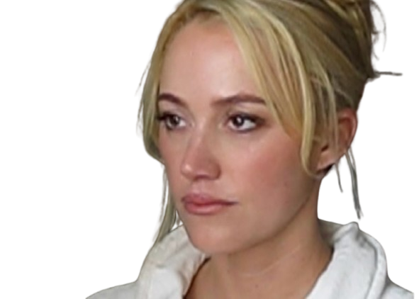 maika monroe teen actrice blonde scream queen horreur