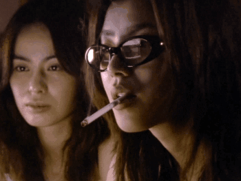 japonaise teen geek nerd lunettes smoke fume cigarette badass ordinateur nuit concentration asiatique gif