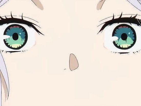 frieren sousou elfe cheveux blanc oreilles pointues boucles oreille rouge bloop