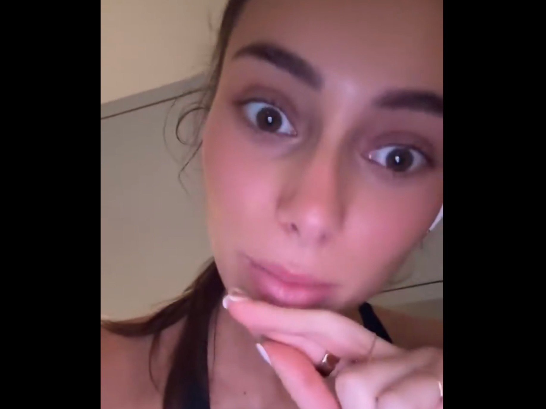 teen aspireuse sperme homme energie penis brune femme