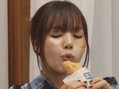 lisa blackpink kpop mignonne cute gif sandwich mange eat