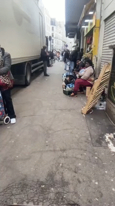 louvre parasite gred sait cotise seine eiffel tlm remplace taxe immigre visa oqtf nigga barbes