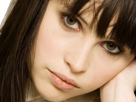 felicity-jones-star-wars-poetesse-non-romancable-dommage-bloop