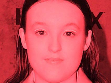 ellie bella ramsey the last of us tlou bourse bear rouge red ceash krach