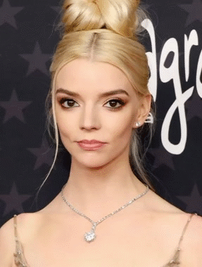 any mani brea tiny gina peak blind gorge alia atreides dune menu actress celeb cine