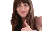 dakota-johnson-actrice-50-nuances-de-grey-ok-pouce-content-valide-contente-sourire-darl-romance