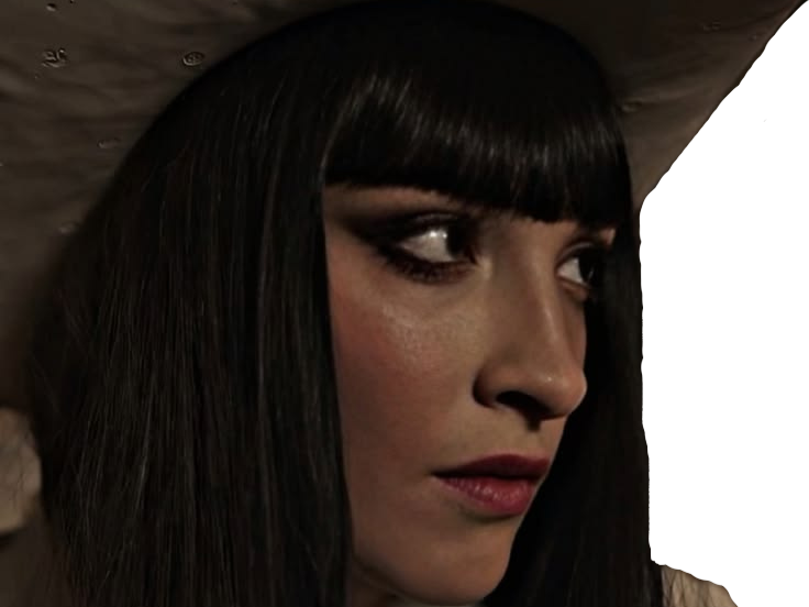 lera abova one piece live action nico robin cheveux noir cuir chapeau fic bloop