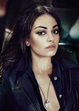 mila kunis moms ted meg griffin 70s jackie lori swan ejac cum spit semen joui