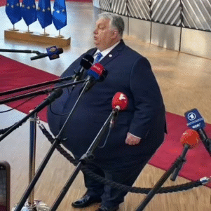 orban magyar ue eu hongrie hun bola bowl bille strike roll meet press exit extrem