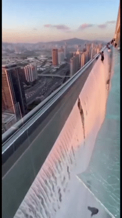 pool swim nage flotte aqua poseidon mar ble blau water agua nero splat salto fail