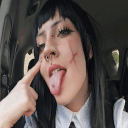 teen gothique alt brune frange tatouage piercing tirer langue succube goth rock sexy oeil