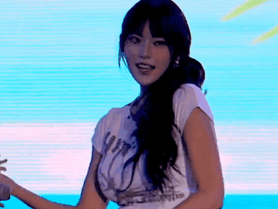 h1-key kpop coreenne guitare imitation belle cute mignonne sourire gif yel dance danse