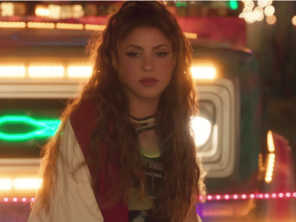 shakira algo tu gif