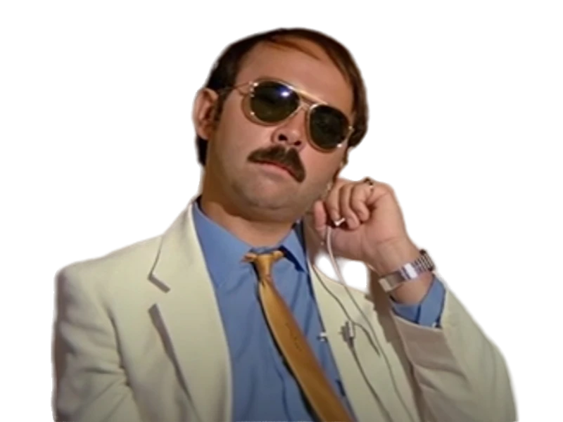 aldolfo ramirez junior papy resistance collabo gerard jugnot moustache parodie lunettes soleil oreillette costume debat