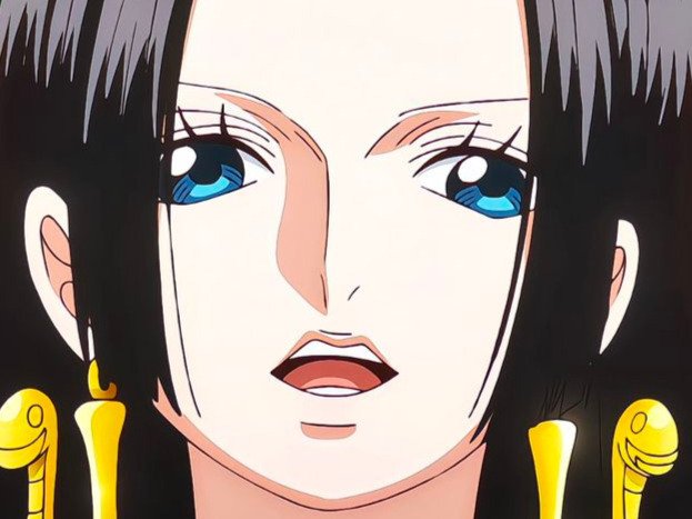 boa hancock one piece cheveux noir boucles oreille serpent yeux bleu fic bloop