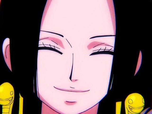 boa hancock one piece cheveux noir boucles oreille serpent yeux bleu fic bloop