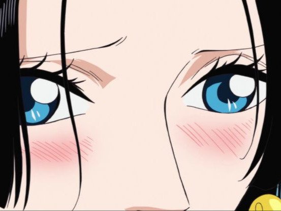 boa hancock one piece cheveux noir boucles oreille serpent yeux bleu fic bloop
