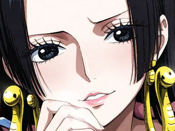 boa hancock one piece cheveux noir boucles oreille serpent yeux bleu fic bloop