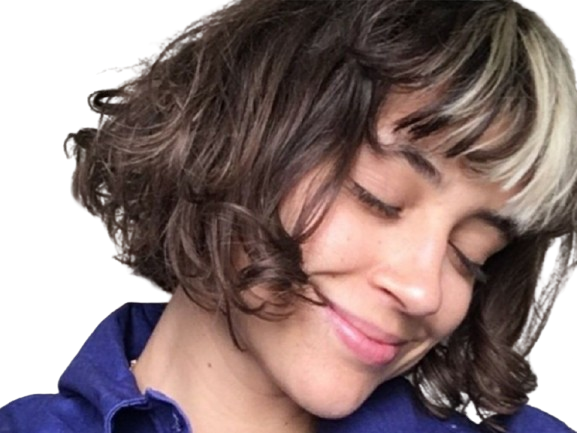 pomme claire pommet chanteuse musicienne francaise jeune jolie cheveux mi longs vingtaine vingtenaire