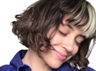 pomme-claire-pommet-chanteuse-musicienne-francaise-jeune-jolie-cheveux-mi-longs-vingtaine-vingtenaire