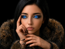 alicia-bleue-brune-pensive