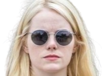 annie landsberg maniac serie emma emily jean stone actrice productrice americaine blonde femme lunettes cigarette
