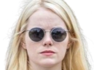 annie-landsberg-maniac-serie-emma-emily-jean-stone-actrice-productrice-americaine-blonde-femme-lunettes-cigarette