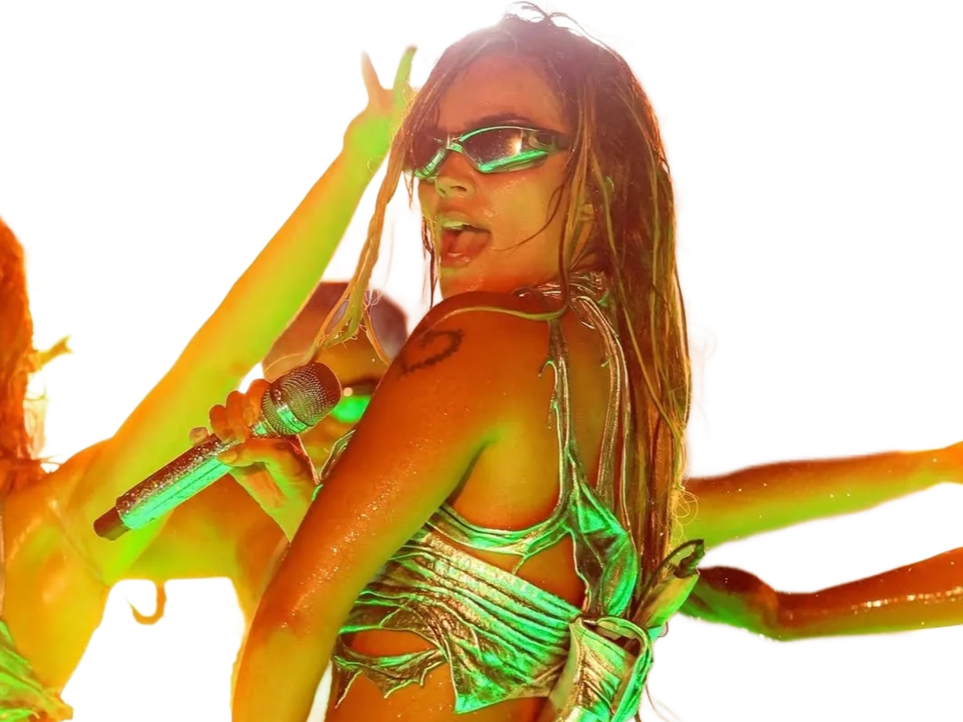 karol g coachella bandida entrenada tropicoachella tropicoqueta