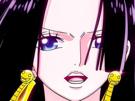boa-hancock-one-piece-cheveux-noir-yeux-bleu-boucle-oreille-serpent-fic-bloop