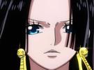 boa-hancock-one-piece-cheveux-noir-yeux-bleu-boucle-oreille-serpent-fic-bloop