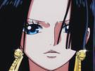 boa-hancock-one-piece-cheveux-noir-yeux-bleu-boucle-oreille-serpent-fic-bloop