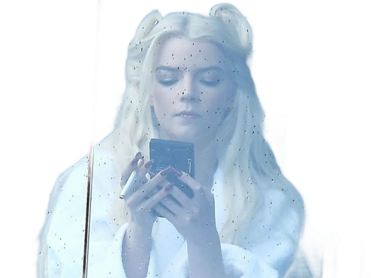 anya taylor joy cute blonde platine