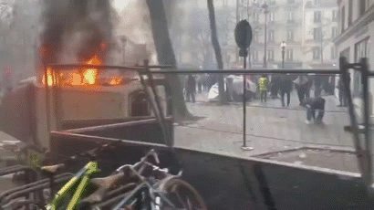 louvre seine eiffel tlm parasite gred sait cotise remplace immigre visa oqtf nigga barbes riot