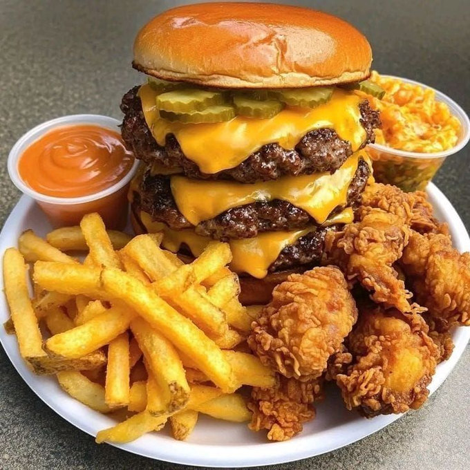 yum jeun dej meal goute tacos durum doner crepe sandwich bacon cheese steak fritent frit