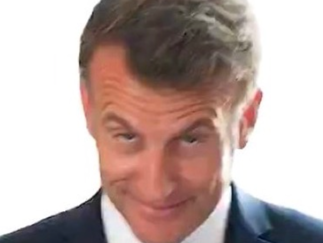 emmanuel macron regards sournois ent bourre