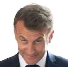 emmanuel macron president tete bizarre sourire demoniaque