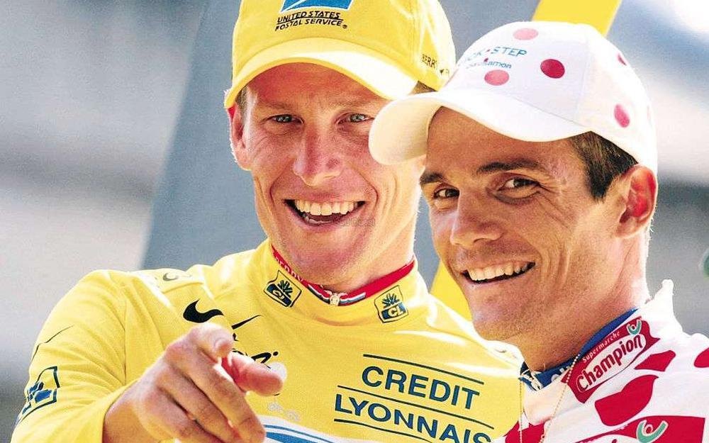 armstrong virenque rire cyclisme moquer doigt casquette maillot jaune pois cycliste drole moqueur