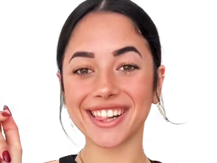 miel abitbol influenceuse teen troll maline grimace sourire belle