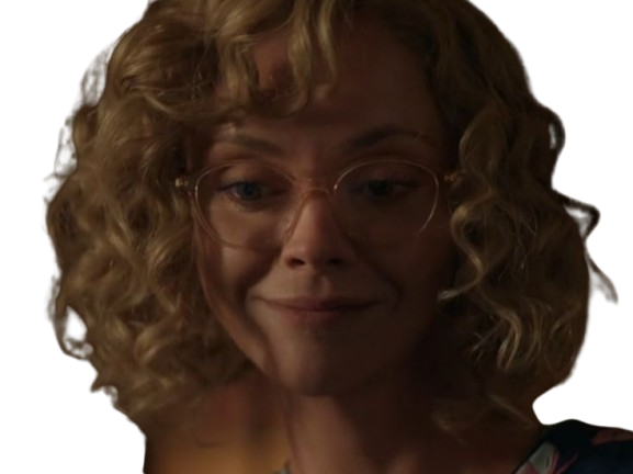 christina ricci misty quigley adulte actrice yellowjackets blonde lunettes folle showtime serie