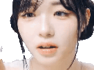 triples-kpop-chaewon-eat