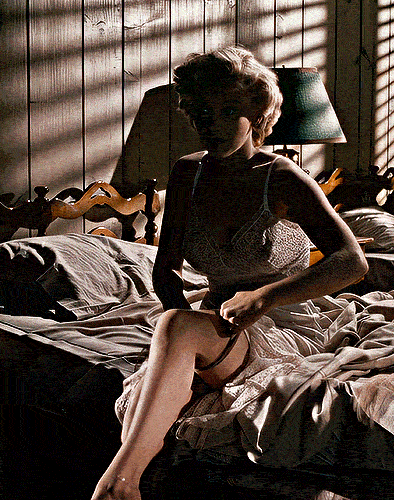 sexy marilynmonroe lingerie lit obscurite