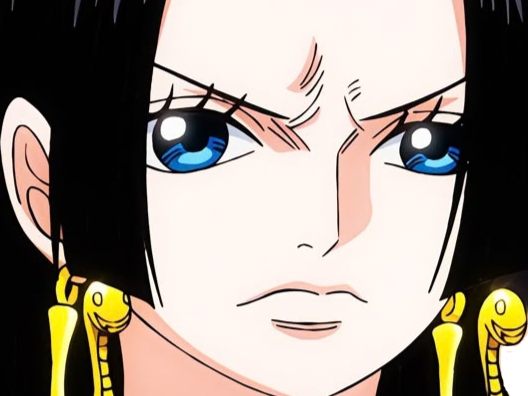 boa hancock one piece cheveux noir yeux bleu boucles oreille serpent fic bloop