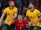 kerem-akturkoglu-defense-australienne-defenseurs-australie-turquie-australie-turquie-cdm-coupe-du-monde-2026-duel-aerien