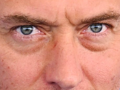 jude law acteur realisateur producteur anglais britannique homme cheveux-bruns yeux-bleus cinquantaine cinquantenaire
