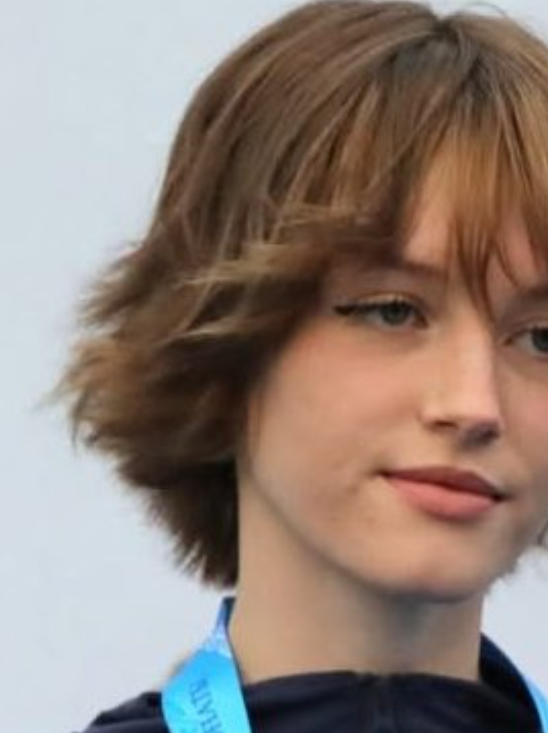 teen femme meuf fille bave