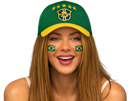 shakira-bresil-casquette-supportrice-sourire-cdm2026-drapeau
