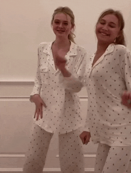 elle fanning twerk blonde meuf pyjama danser danse